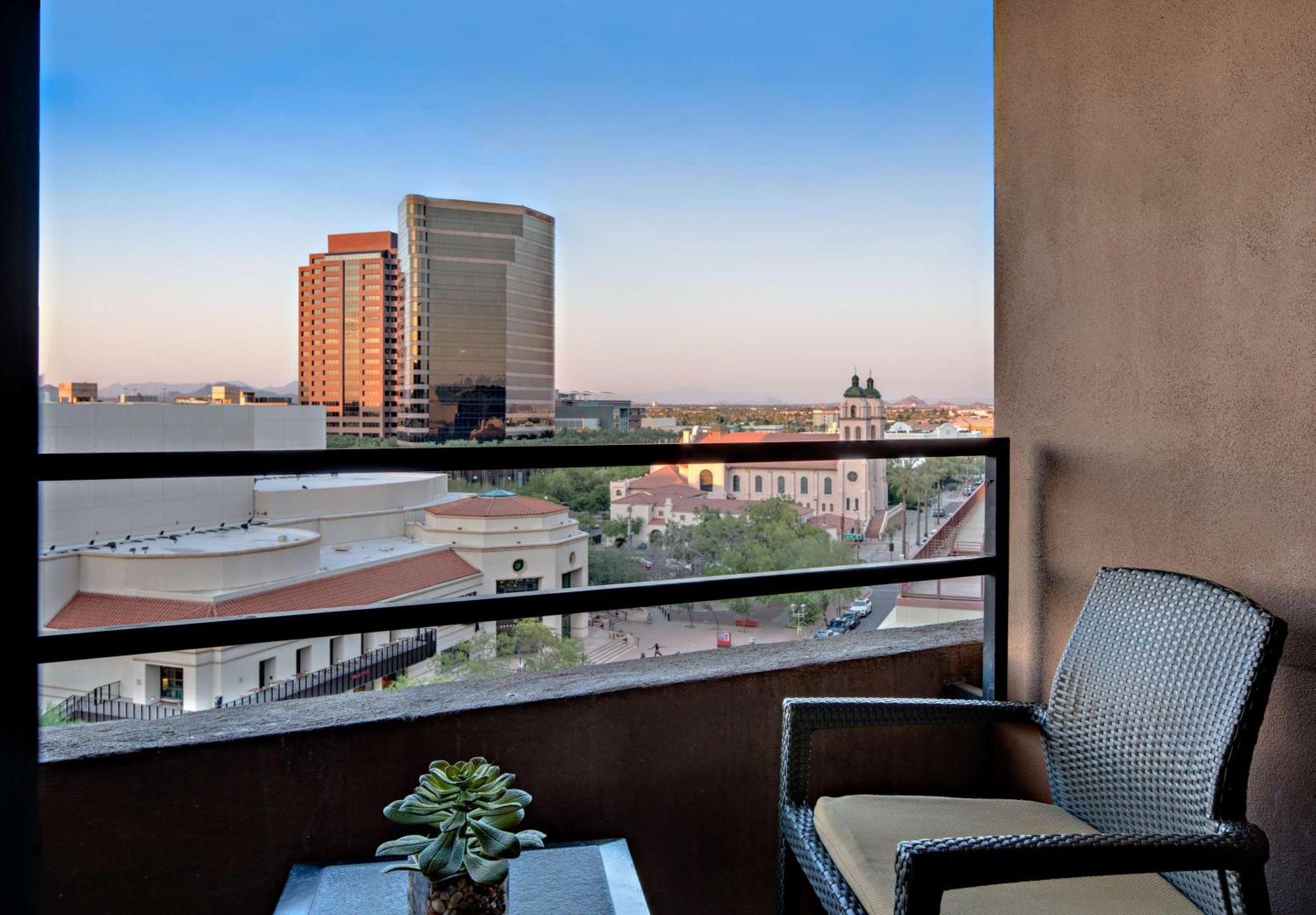 Hyatt Regency Phoenix Downtown - No Destination Fees Zewnętrze zdjęcie